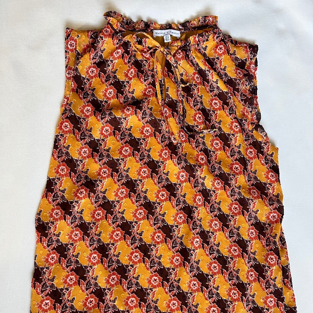 Maison d'Amelie Sleeveless Blouse, US Small, Yellow - Picture 2 of 5